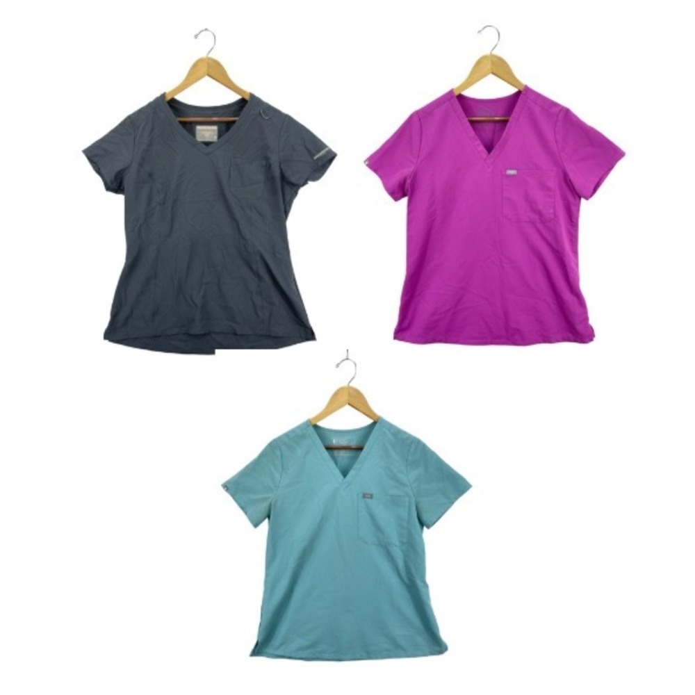 Skechers Barco(L) & Figs Scrub(M) Tops Women's Lot of 3 Medical Uniform‎ Shirts